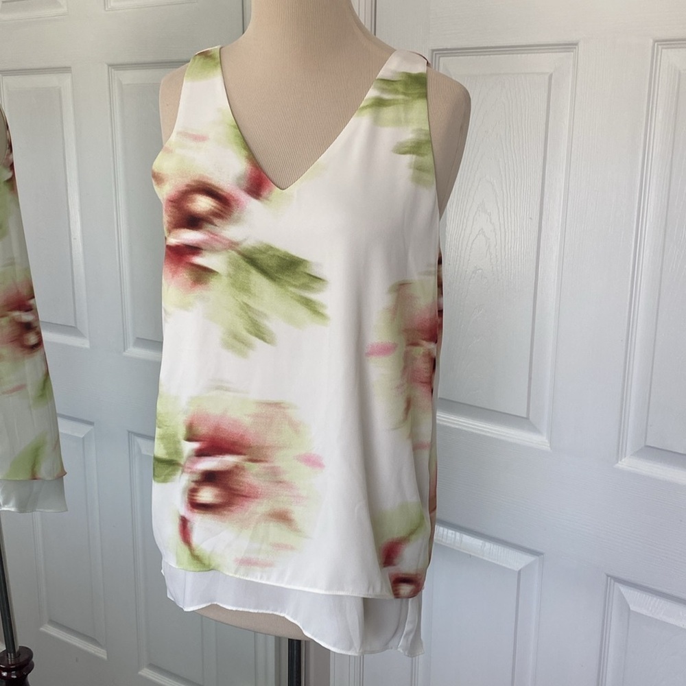 NWT Philosophy Floral Layered Hem Tank Small